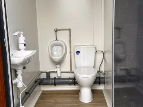 Pavillon-Sanitärcontainer 3,76 × 1,76 m mit 3 separaten WC-Kabinen