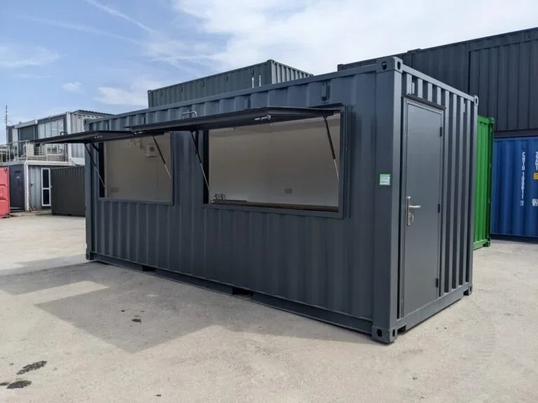 Professioneller 20-Fuß-Barcontainer mit zwei hochklappbaren Verkaufsklappen