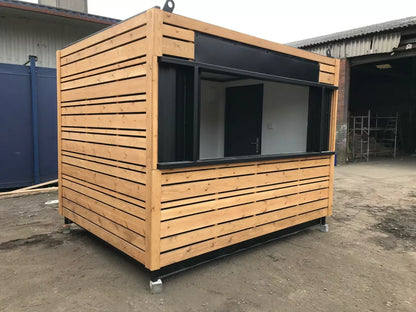 Professioneller Barcontainer 10 × 8 Fuß mit Holzverkleidung