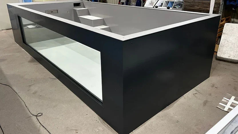 Polypropylen-Pool 6,5 × 2,55 m mit 4 m Panoramafenster