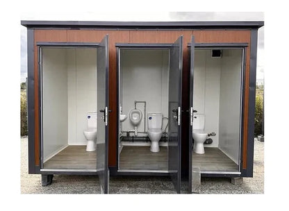 Pavillon-Sanitärcontainer 3,76 × 1,76 m mit 3 separaten WC-Kabinen