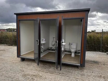 Pavillon-Sanitärcontainer 3,76 × 1,76 m mit 3 separaten WC-Kabinen