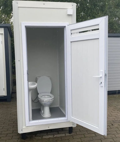 Kompakter Sanitärcontainer 1,20 × 1,15 m mit WC, Waschbecken und Elektroinstallation