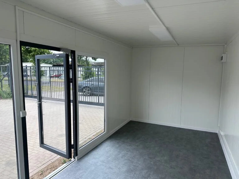 Modulares Bürocontainer 6,00 × 2,90 m – 17,4 m²