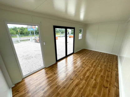 Premium-Bürocontainer 6 × 2,4 Meter