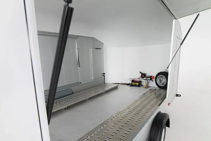 Debon Roadster 2000 geschlossener Autotransporter – 3.500 kg – Pullman-2-Fahrwerk