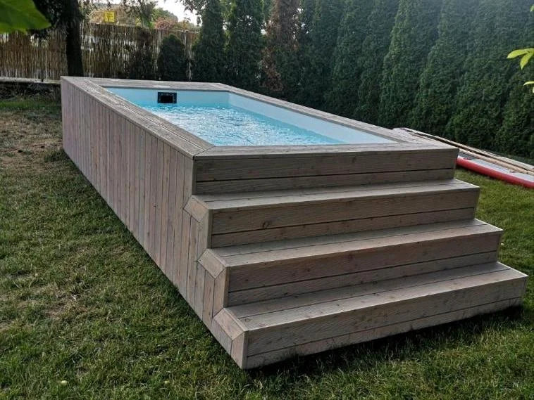 Containerpool mit Holzverkleidung – 5,00 × 2,20 m | 10 m³