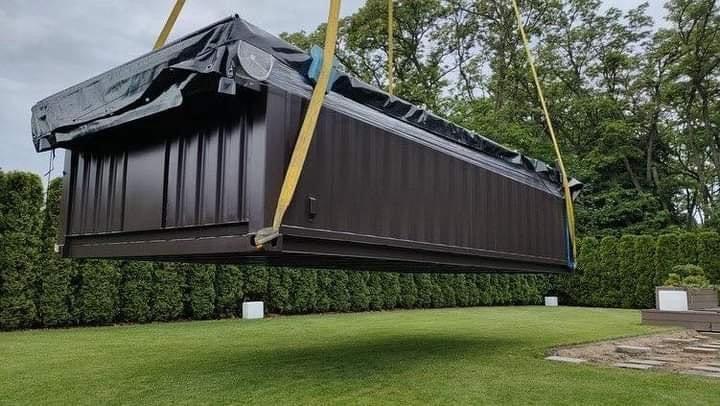 One-Trip-Containerpool 6,00 × 2,44 m – mit integriertem Getränkekühler
