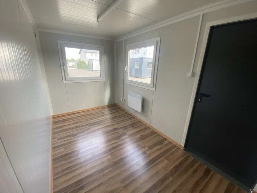 Einsatzbereiter Bürocontainer 4,00 × 2,20 Meter