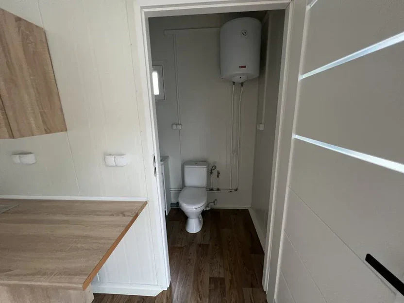 Wohn- und Bürocontainer 24 m² – 8 × 3 m – mit Bad und Küchenzeile
