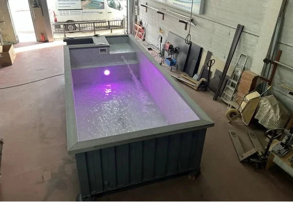 Lanzarote-Containerpool 6 m mit integriertem Spa