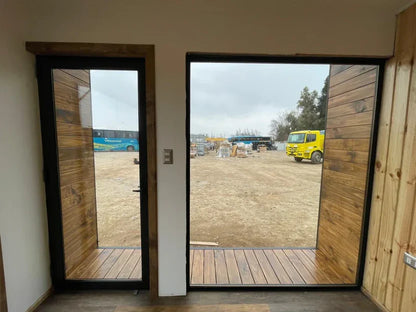 Modulares Bürocontainer 8 × 3 Meter – 24 m²
