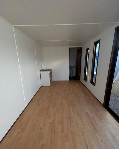 Bürocontainer aus Seecontainer 6 × 3 Meter – 18 m²